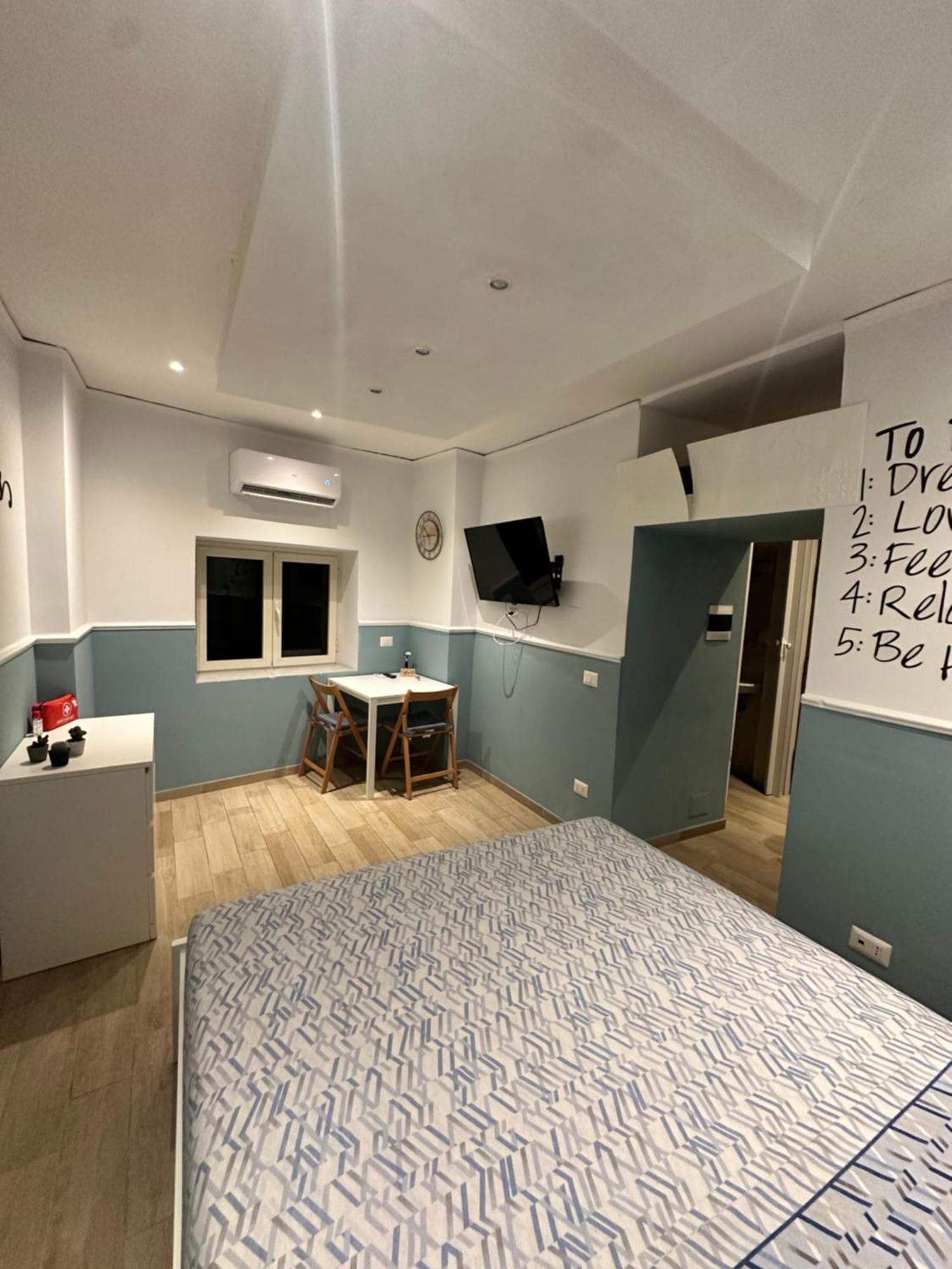 Pazz House Apartment Napoli Bagian luar foto